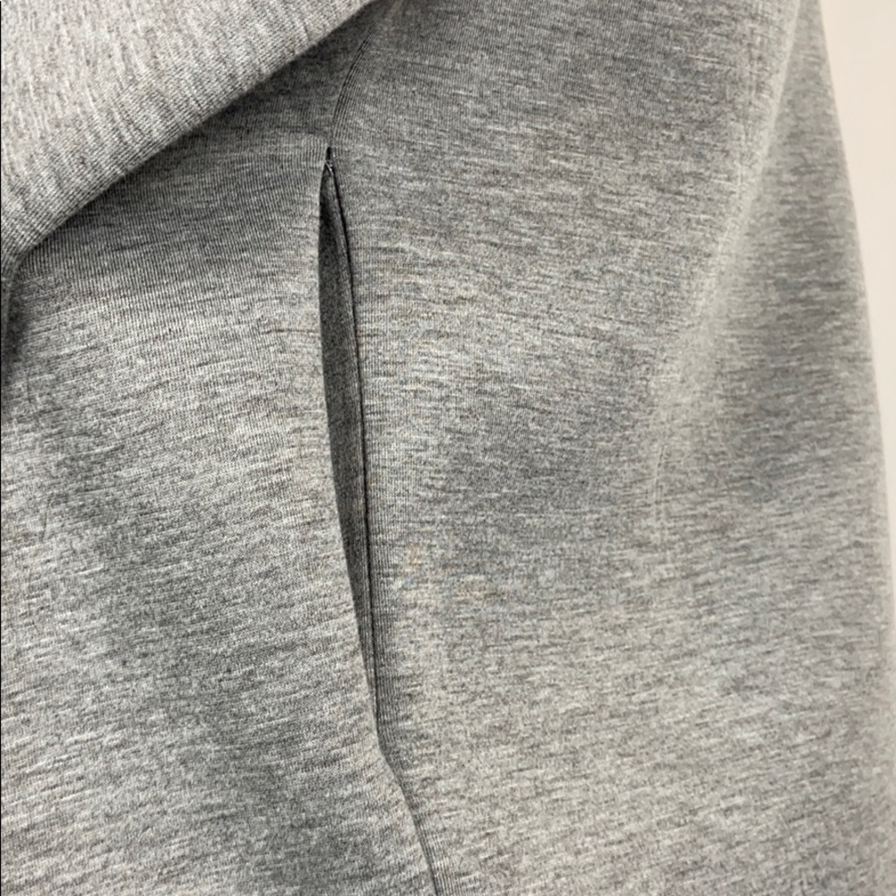 Boxy Gray Jacket - Picture 4 of 4